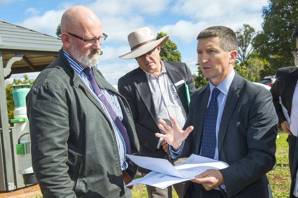 Minister for Agriculture and Fisheries and Minister for Rural Economic Development William Byrne, Richard Routley from the Department of Agriculture and Fisheries, Executive Director of USQ’s Institute for Agriculture and the Environment Professor Steven Raine. Photo: USQ Photography 