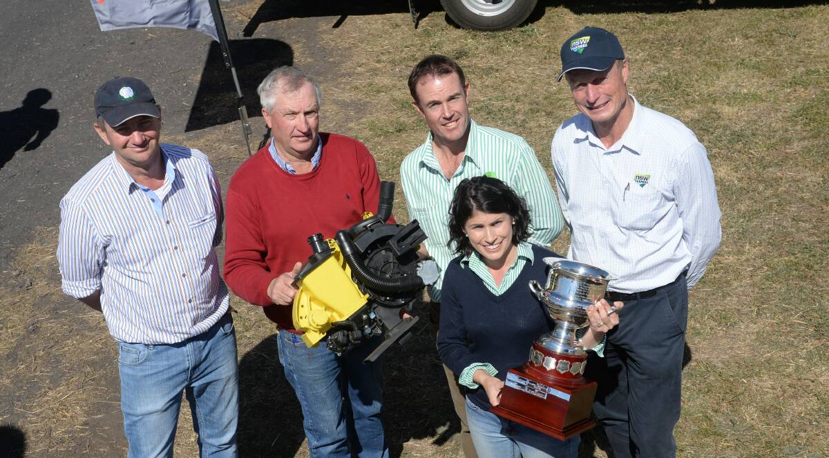David and Gordon Brownhill, Brownhill Cup winners David and Lauren McGavin, "Tipa-Hootti", Premer and NSW Farmers Association president Derek Schoen.