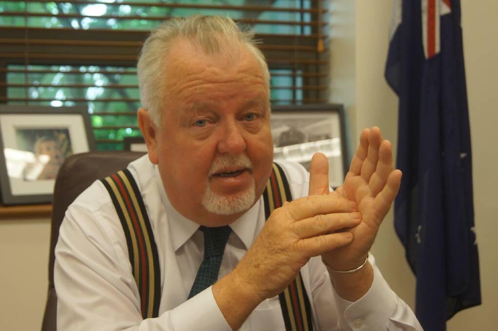 QUEENSLAND Nationals Senator Barry O’Sullivan on the attack for an upsurge of support, to push a federal royalties for regions scheme.