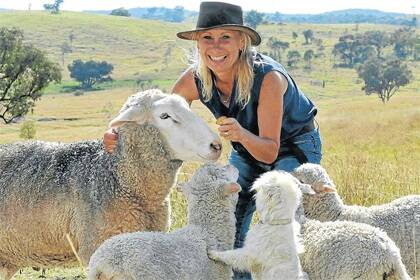 Tourism helps Windeyer through the woolly times