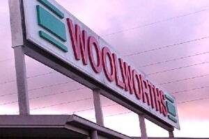 Woolworths' pokies 'target low-earners'