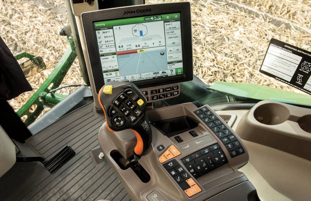 The CommandView III cab comes equipped with the John Deere 4600 CommandCenter.