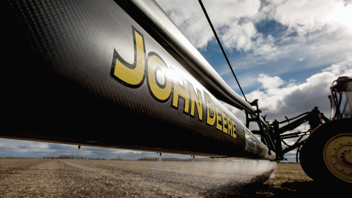 INNOVATION: John Deere has added a lightweight carbon fibre boom to its 4-Series sprayers.