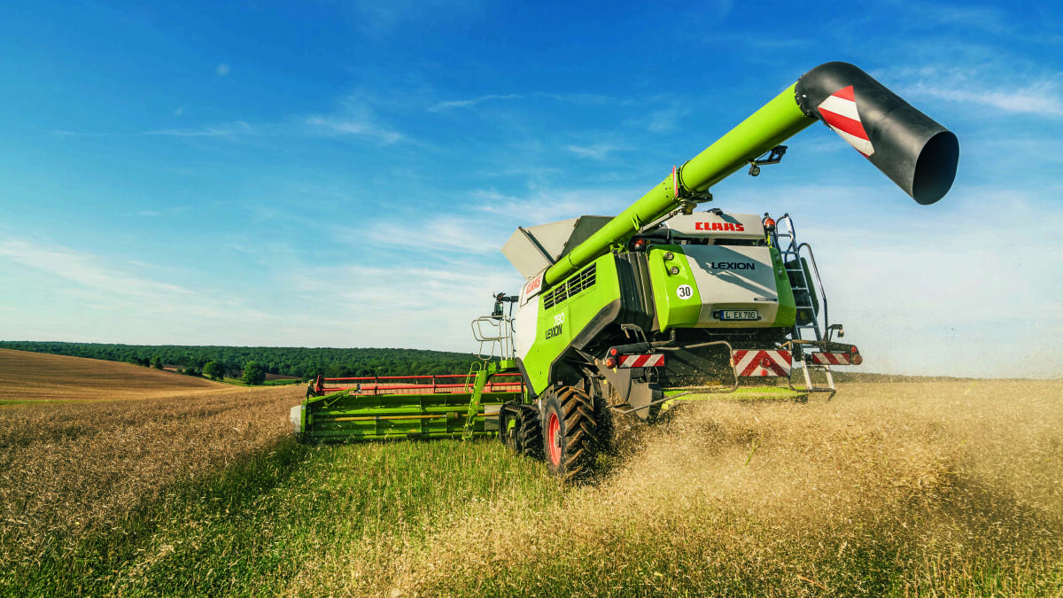 Claas Harvest Centre monitored data logged using the Claas telematic monitoring and diagnosis system in their Lexion 700 headers over four years