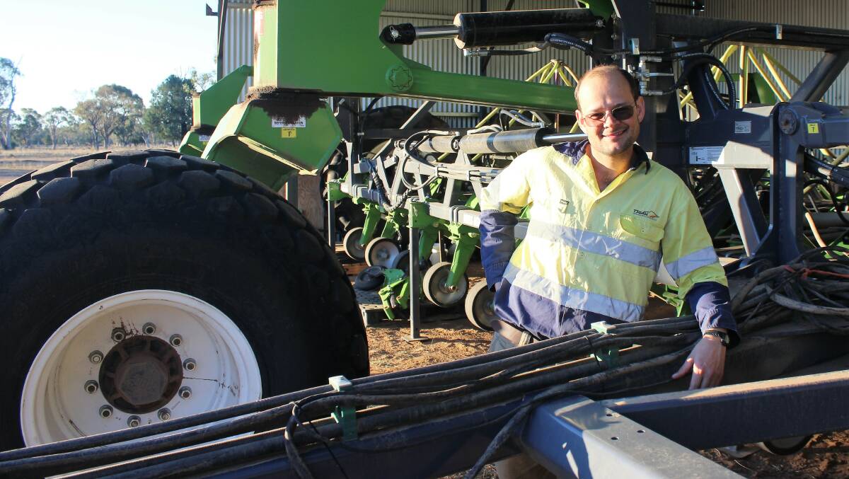Coonamble grower Tony Single, “Narratigah” purchased an 18 metre bridge frame with TX80 parallelograms on 333 millimetre spacings from Boss Engineering.