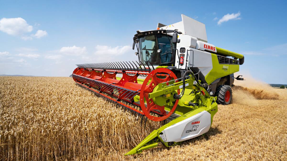 WINNER: Claas have been awarded an Agritechnica silver medal for the new APS Synflow Walker threshing unit found on the new Lexion 6000 and 5000 series of 'straw walker' combine harvesters. 