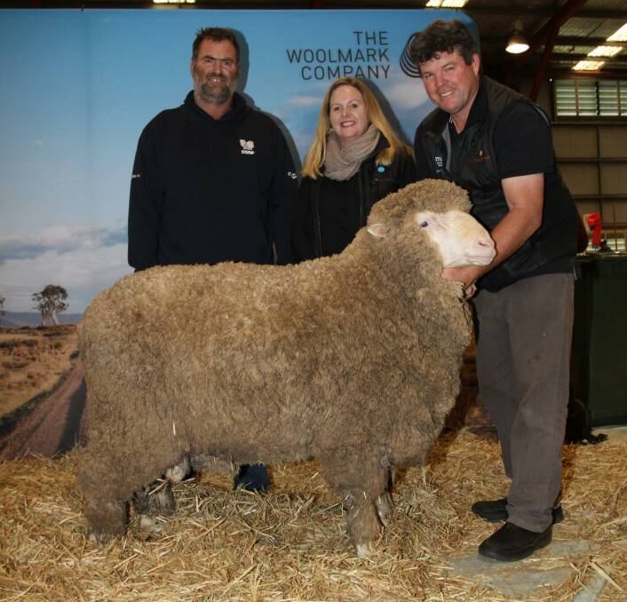 With the Rangeview ram that sold for $3000 were Dan King (left), Calingiri, who purchased the ram on behalf of BR & BJ Smith, Wannamal and Melinda and Jeremy King, Rangeview stud, Darkan.