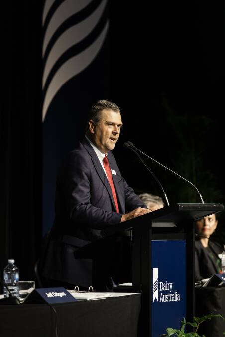 Jeff Odgers addresses the 2019 Dairy Australia AGM.