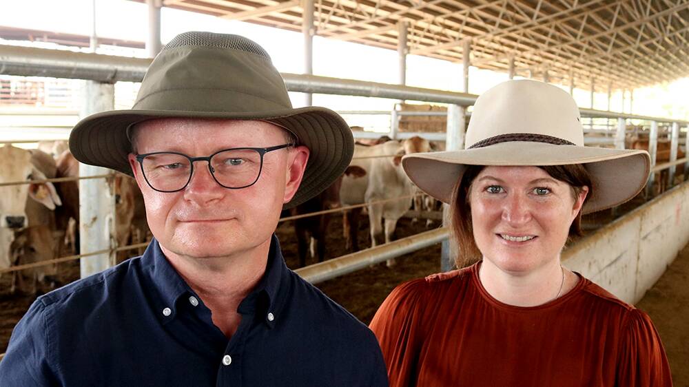 Australia's chief veterinary officer Dr Mark Schipp and deputy chief veterinary officer Dr Beth Cookson in Indonesia. 