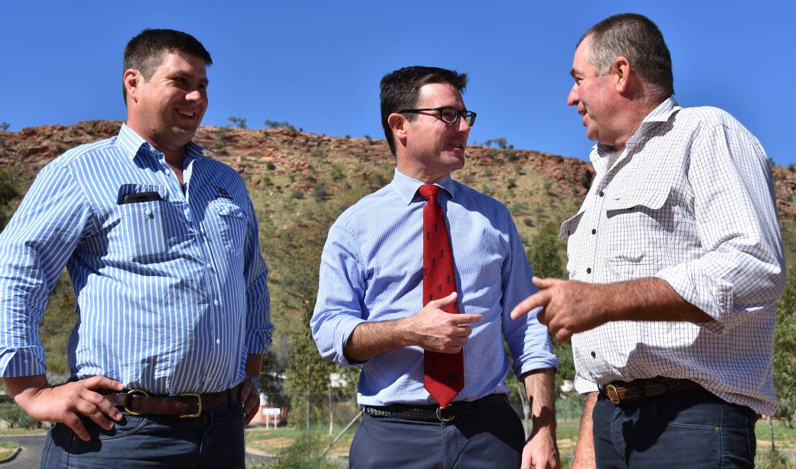 Federal Agriculture Minister David Littleproud talking with beef industry representatives Ian McLean, Queensland, and Christopher Nott, Northern Territory.