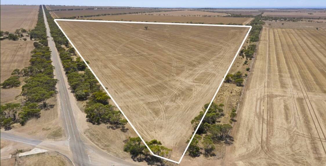 SET THE TONE: This 39 hectare chunk of land on South Australia's Yorke Peninsula sold for $23,590ha, or just over $920,000. Picture: Nutrien Harcourts Minlaton.