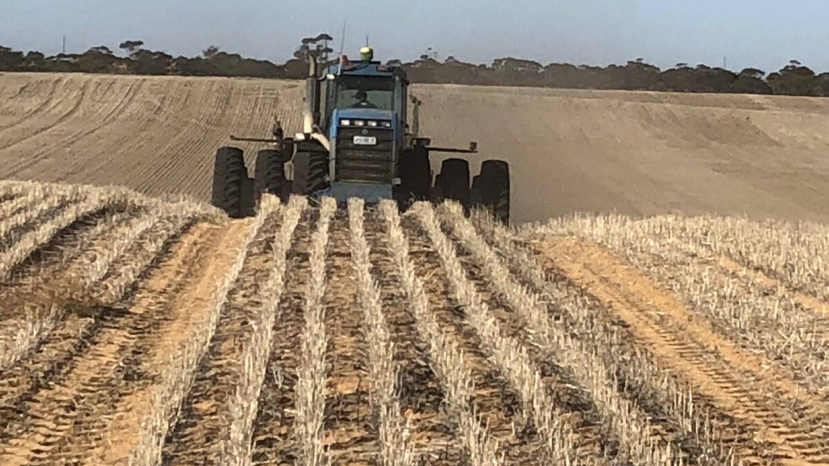 Victorian Mallee farmers are comfortable dry sowing ahead of a seasonal break. This photo was taken in the western Mallee earlier in the month. Photo: James McKee.