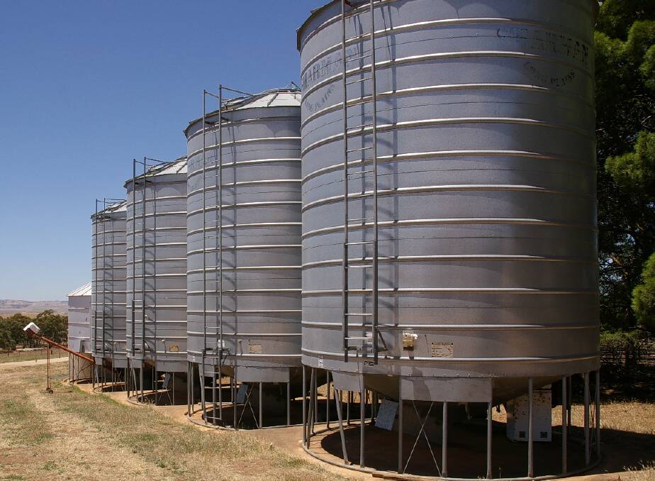 Farmers need to weigh up using grain pools versus other methods of exposing their grain to the post-harvest market, such as on-farm storage according to GrainGrowers.