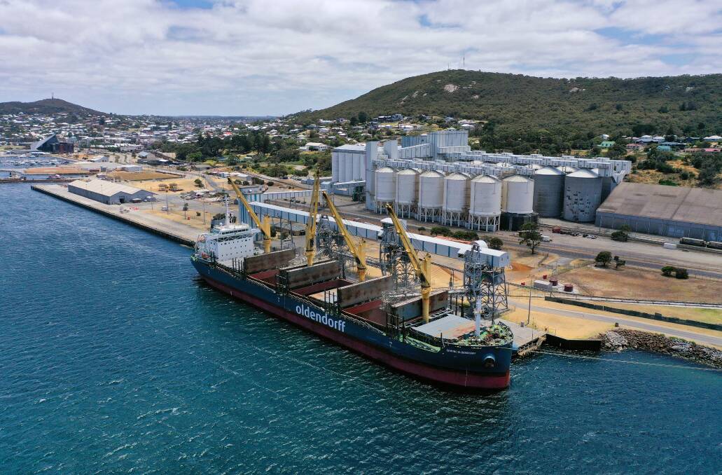 CBH Group partnered with leading dry bulk operator Oldendorff Carriers to ship 30,000 tonnes of sustainably certified malting barley to Vietnam aboard a vessel which will be bunkered with a biofuel blend.