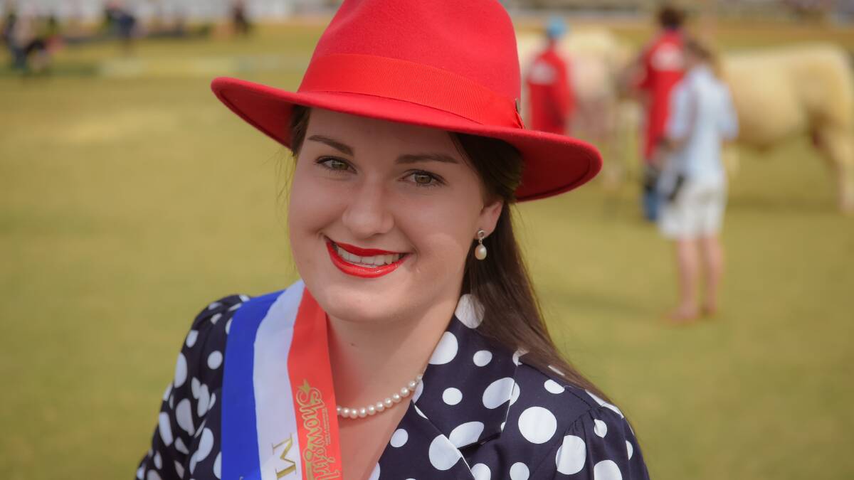 Claire Jackson, Queensland Country Life Miss Showgirl 2017.