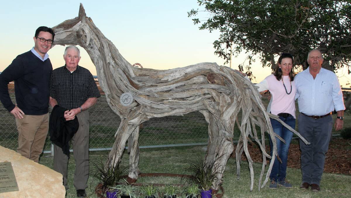 Federal Member for Maranoa David Littleproud and legendary racehorse trainer Charlie Prow, together with Tambo sculptor Pip Fearon and Red Ridge chairman Andrew Martin unveiled the sculpture of Miss Petty. Pictures - Sally Cripps.