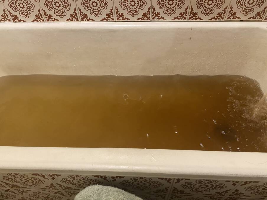 DIRTY WATER: A bathtub full of Yass tap water. Picture by Vegas James