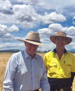Assistant Trade Minister Mark Coulton (left) with NSW farmer Peter Bell.