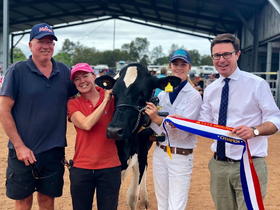 Agriculture Minister David Littleproud with Belmore River dairy farmers Brett and Sue McGinn and Ruby Weismantel at Kempsey Show. Photo by Samantha Townsend.