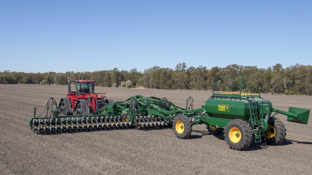 RENOWNED FOR QUALITY: Simplicity's 18-metre SD-400 planter with a 9000-litre TQS2 air seeder.