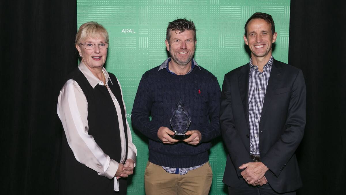 TOP GROWER: APAL chair, Michele Allan and CEO Phil Turnbull (far right) with APAL 2019 Grower of the Year Jason Shields, Plunketts Orchard.