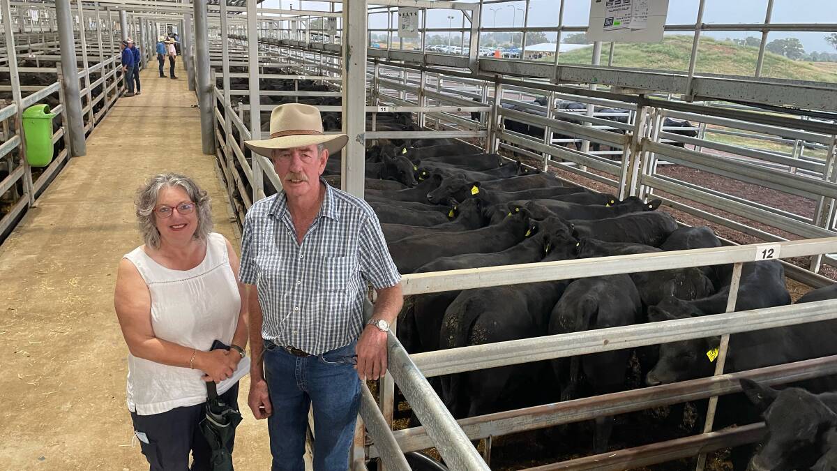 Ruth and Michael McCormack, The Cascade Pastoral Company, Tallangatta Valley, Vic sold to $2570, 378kg, for nine to 10 month old calves with Dunoon and Rennylea blood. Photo: Karen Bailey