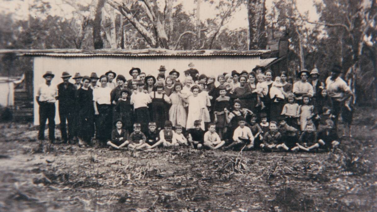  Families at Camp 52 before living in houses built for them in 1924. Image from the Busselton Historical Society Archive. 
