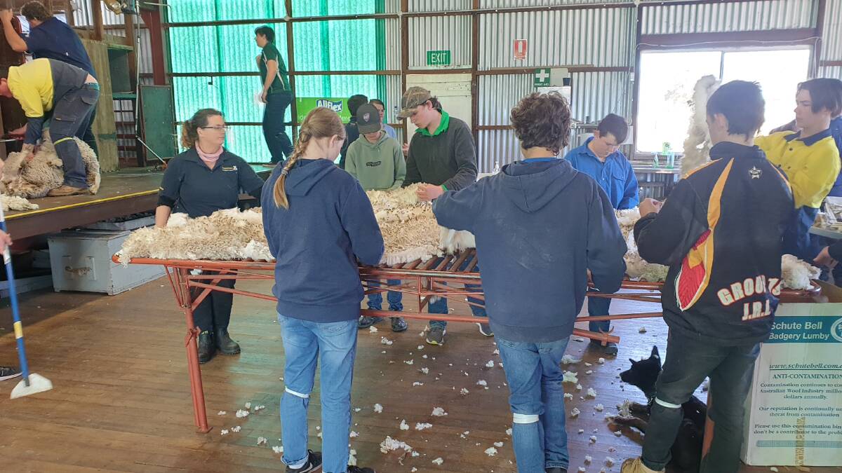 High school students taking part in the Wool Works Shearing School at Glen Innes. 