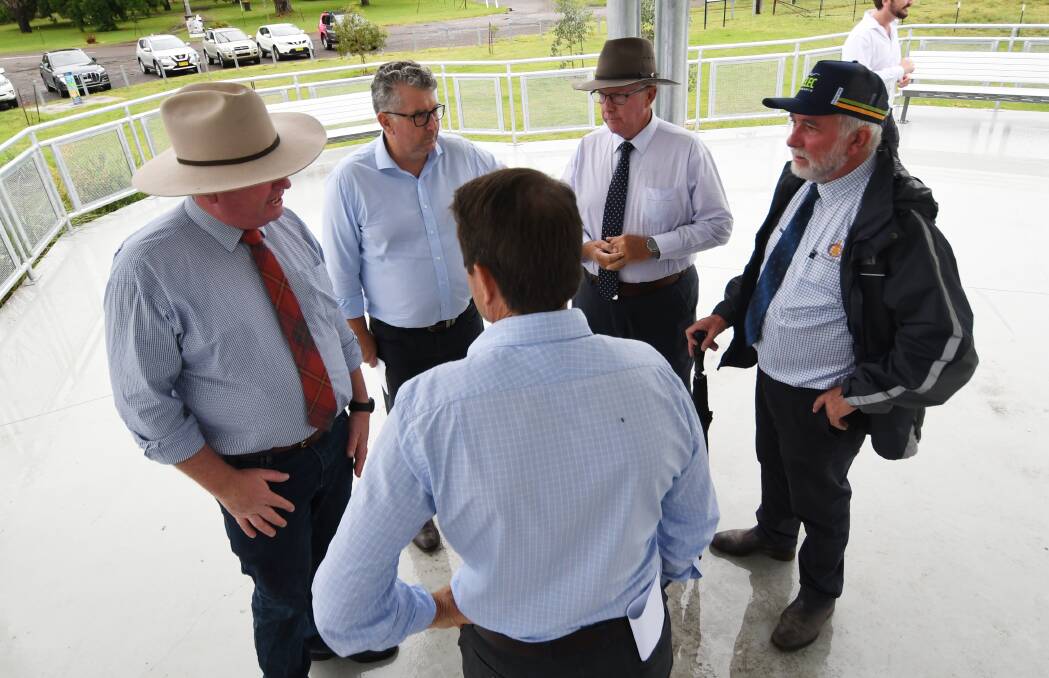 TALKING WATER: Deputy PM Barnaby Joyce, Member for Parkes Mark Coulton, Tamworth mayor Russell Webb and federal and state water ministers Keith Pitt and Kevin Anderson were all keen to make the announcement. Photo: Gareth Gardner