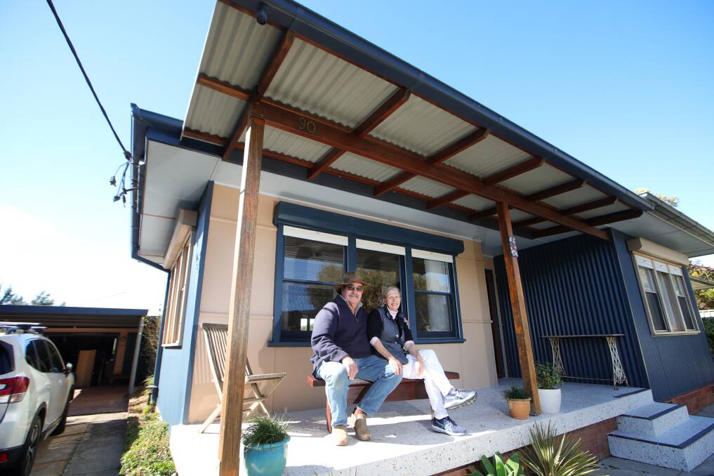 Rob and Jenny Lee at their new home in Jamberoo. Picture: Sylvia Liber