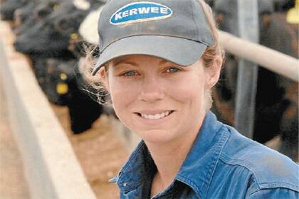 Pen rider Sarah Fawcett,Kerwee Feedlot, Jondaryan, says feedlot work helps her combine her love of horses, cattle, and a rewarding rural lifestyle and career.