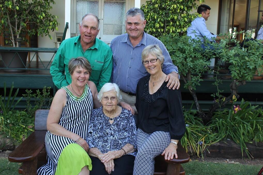 Laura Burnett (centre) is surrounded by sons John and Ian, and daughters Ruth Logan, and Beth Bishopric, at the Bendemeer 100 year celebrations.