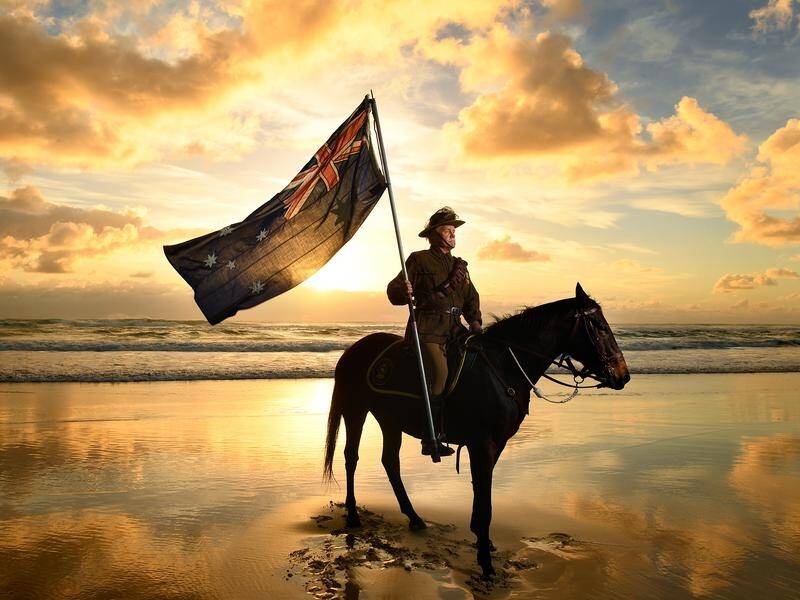 Both major federal parties will suspend election campaigning on Thursday for Anzac Day.