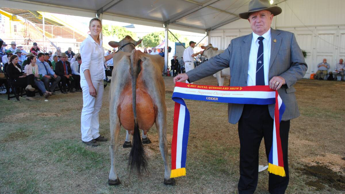 Nicola Paulger and Gary Goss with Adadale Tequila Primrose 7, the champion udder of the show. 