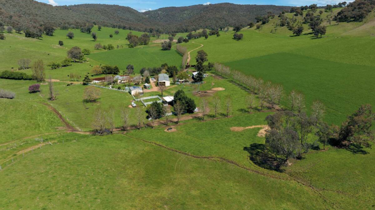 Meadow Creek is a very attractive 353 hectare property in two distinct halves.