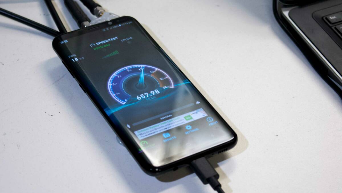 The Samsung Galaxy S8 and Galaxy S8+ have been tested by Telstra for receiver sensitivity in a laboratory under controlled conditions and in rural areas.