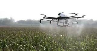 AMENDED LEGISLATION: Queensland farmers can now spray crops from drones. 